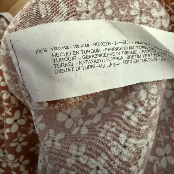 Zara girls Sundress with V-Neck and Cuffed Sleeves button front elastic waist - Picture 8 of 8